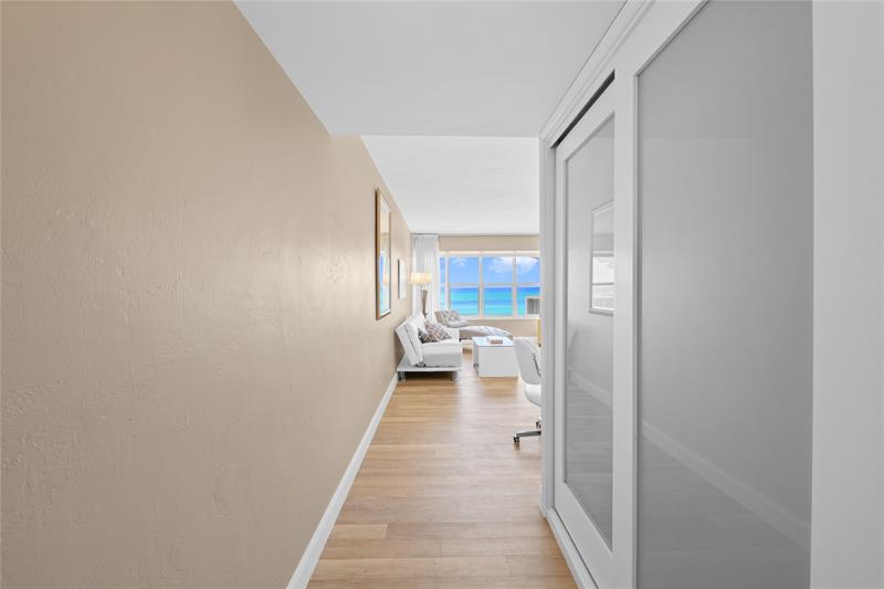 Image 16 of 46 For 3700 Galt Ocean Dr  702