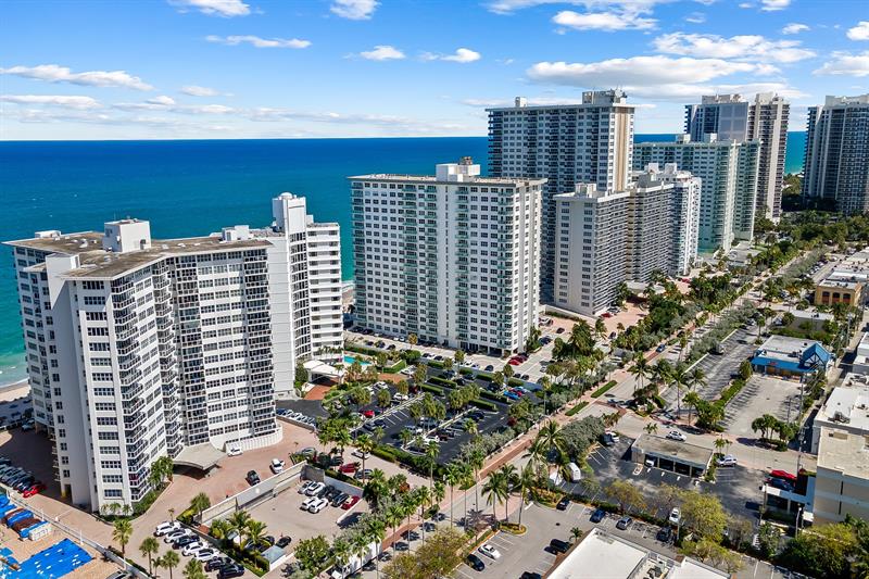 Image 24 of 46 For 3700 Galt Ocean Dr  702