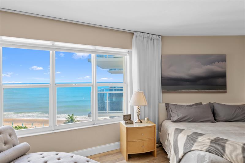 Image 7 of 46 For 3700 Galt Ocean Dr  702