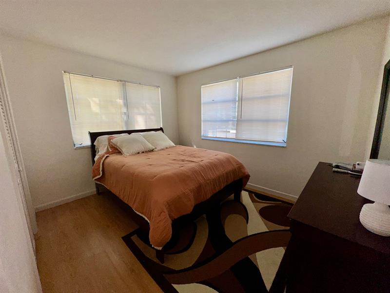 Image 9 of 12 For 1821 62nd St  301