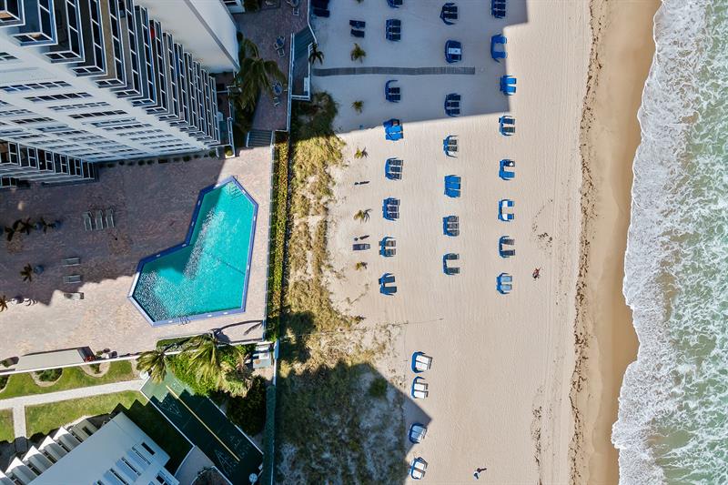 Image 23 of 48 For 3700 Galt Ocean Dr  409