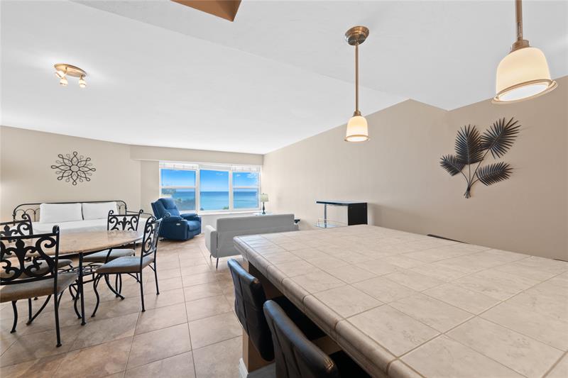 Image 8 of 48 For 3700 Galt Ocean Dr  409