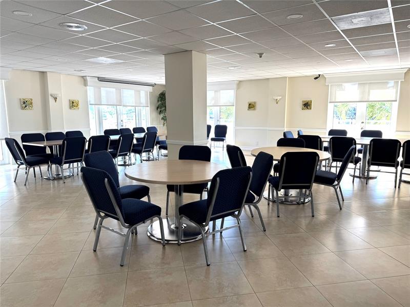 Image 21 of 49 For 1 Las Olas Cir  307