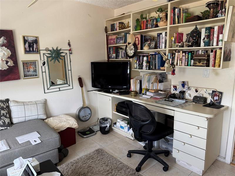 Image 33 of 49 For 1 Las Olas Cir  307