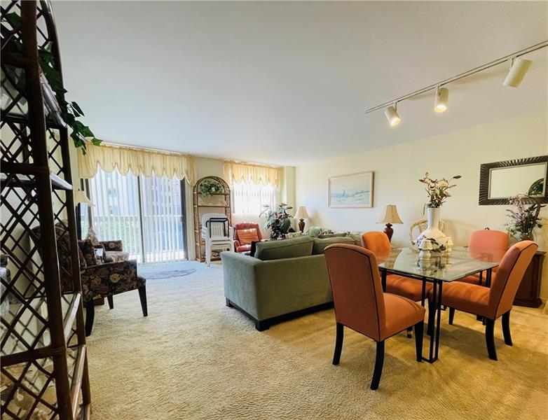 Image 10 of 51 For 2900 14th Street Cswy  514