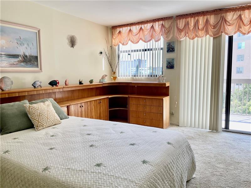 Image 16 of 51 For 2900 14th Street Cswy  514