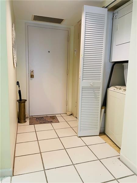 Image 23 of 51 For 2900 14th Street Cswy  514