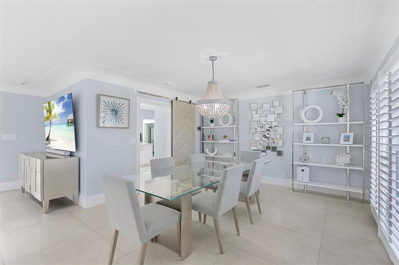 Image 11 of 71 For 2330 35th St