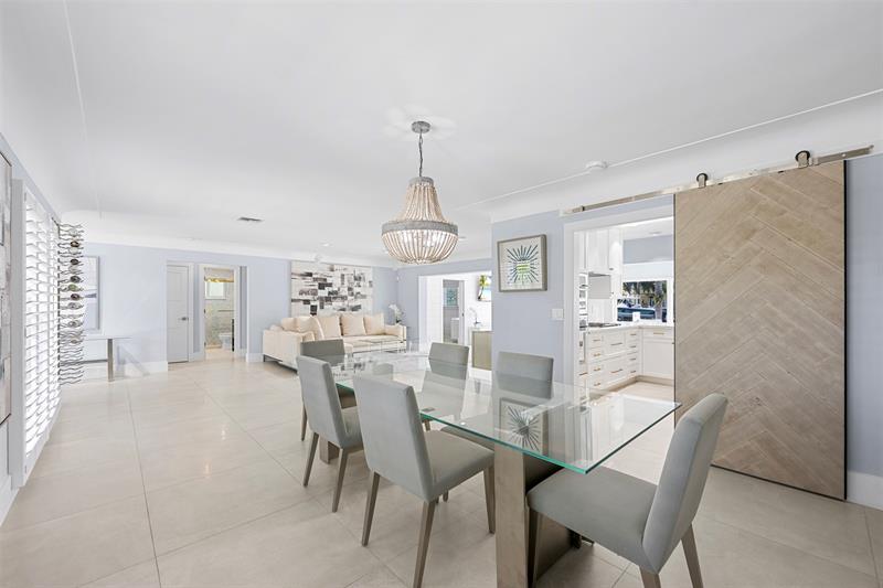 Image 23 of 71 For 2330 35th St