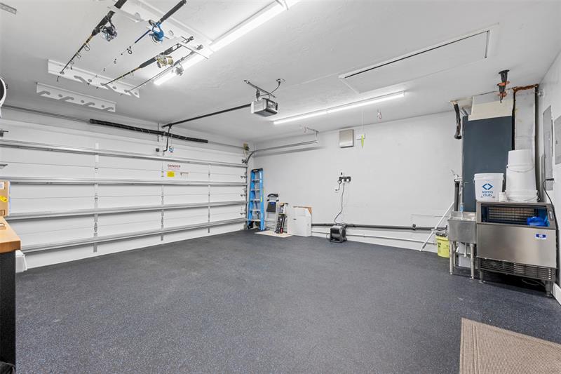 Image 51 of 71 For 2330 35th St