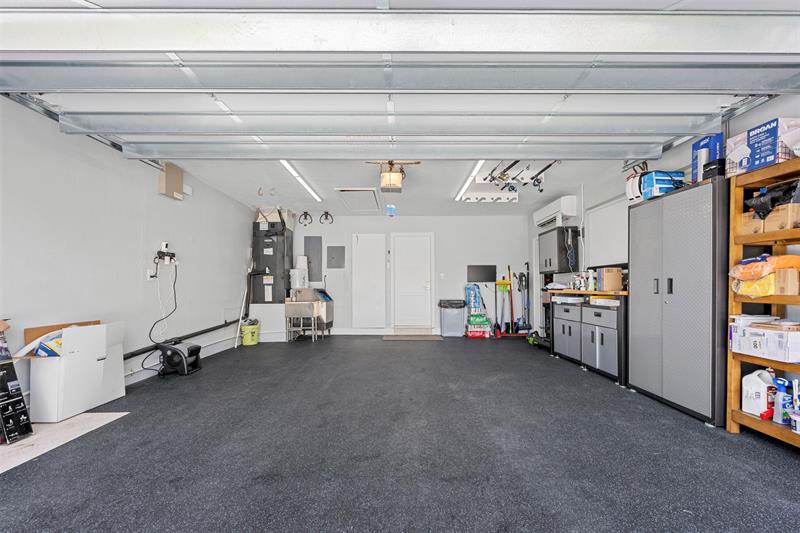 Image 52 of 71 For 2330 35th St