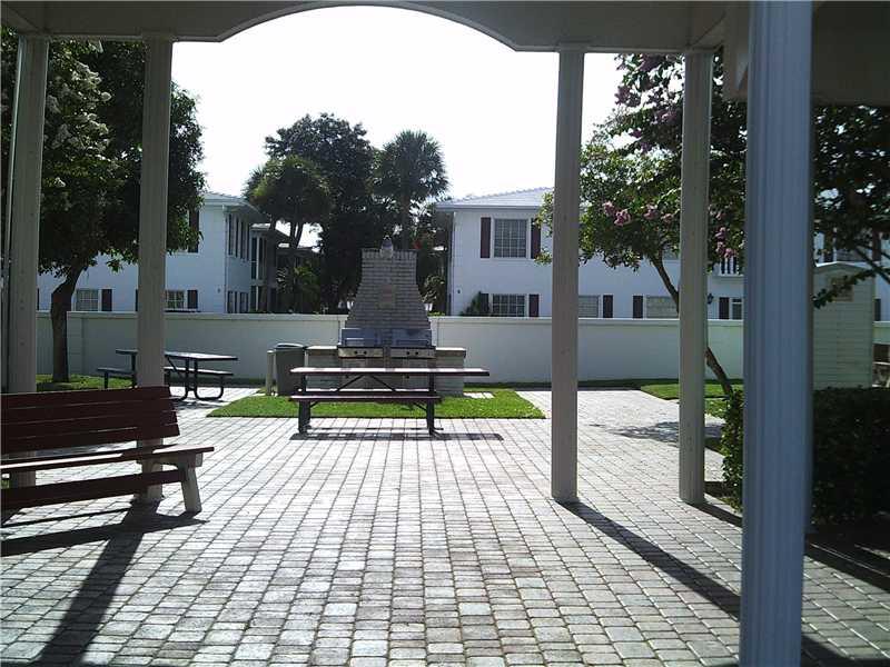 Image 5 of 10 For 6750 21st Rd  127