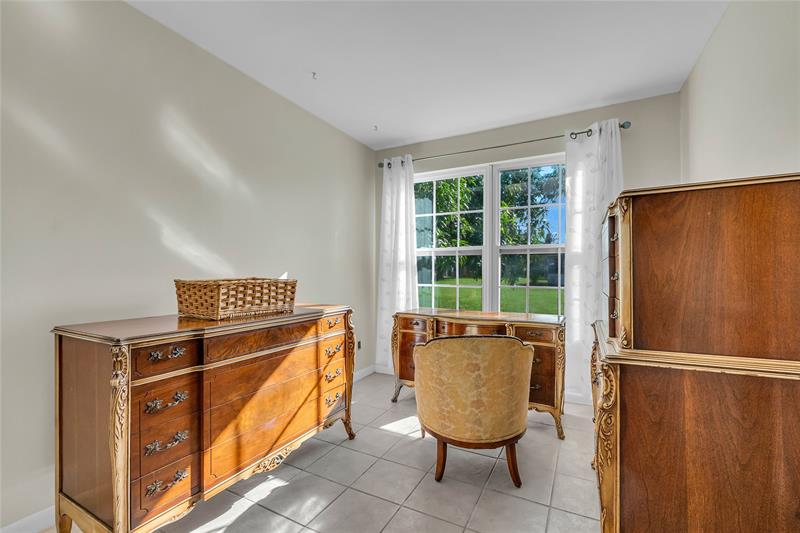 Image 18 of 39 For 6202 70th Ave