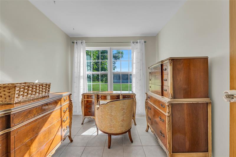 Image 19 of 39 For 6202 70th Ave