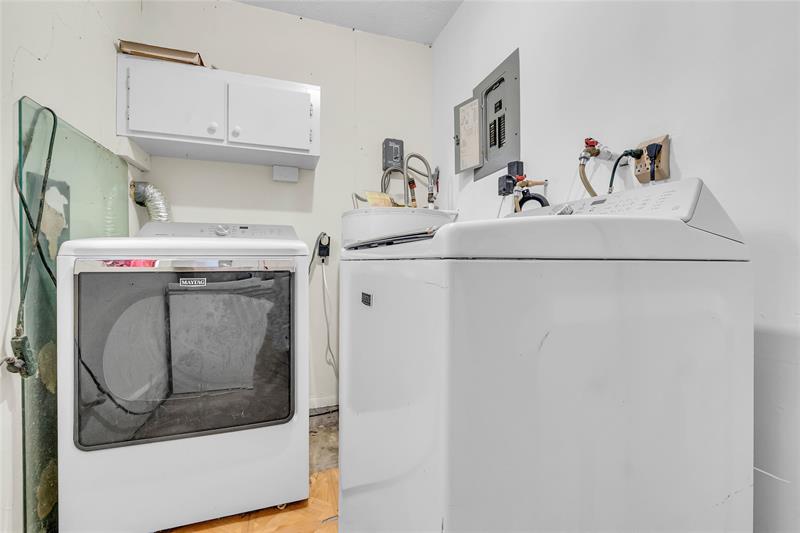 Image 28 of 39 For 6202 70th Ave