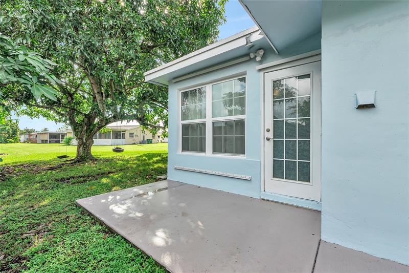 Image 33 of 39 For 6202 70th Ave