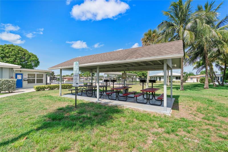 Image 35 of 39 For 6202 70th Ave