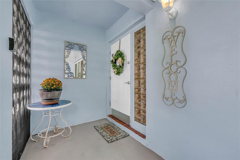 Image 6 of 39 For 6202 70th Ave