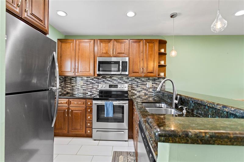 Image 27 of 56 For 3501 47th Ave  614