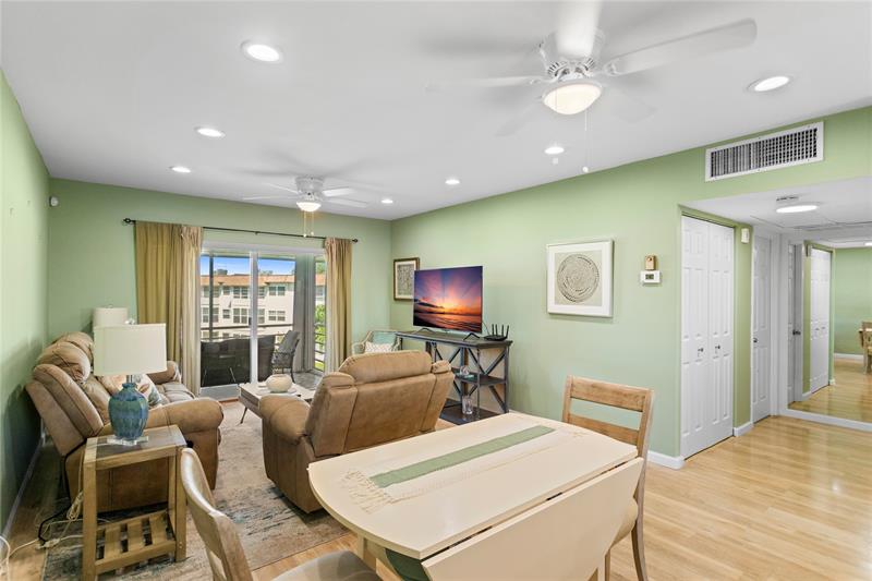 Image 37 of 56 For 3501 47th Ave  614