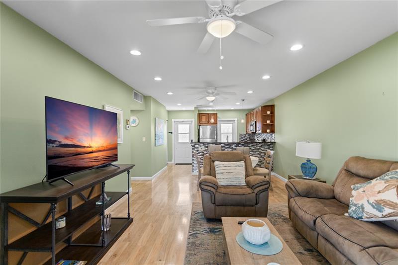 Image 43 of 56 For 3501 47th Ave  614