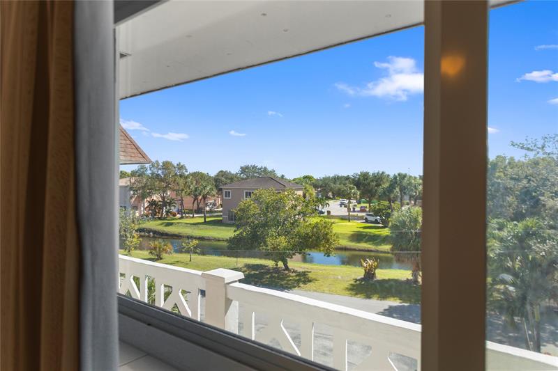 Image 6 of 56 For 3501 47th Ave  614