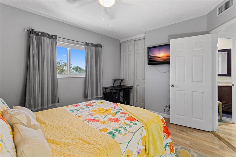 Image 7 of 56 For 3501 47th Ave  614