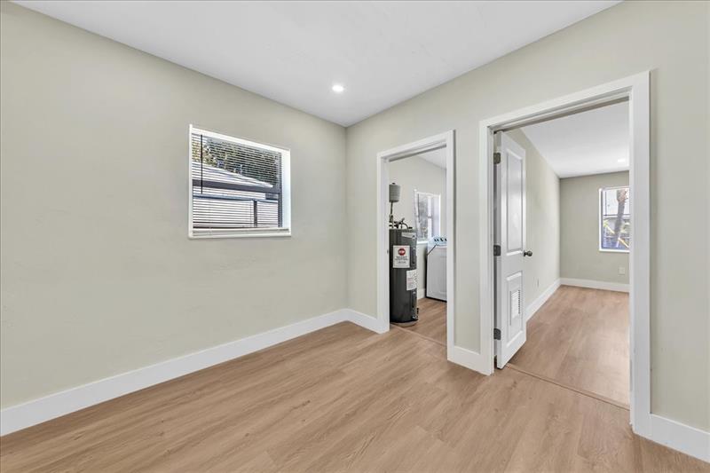 Image 14 of 36 For 5324 1st Ave