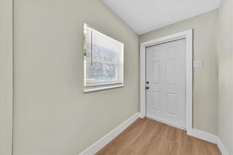 Image 18 of 36 For 5324 1st Ave