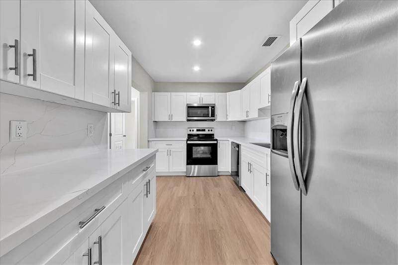 Image 8 of 36 For 5324 1st Ave