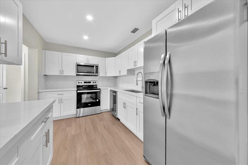 Image 9 of 36 For 5324 1st Ave