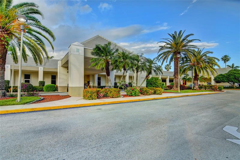 Image 3 of 65 For 2901 Victoria Cir  M4