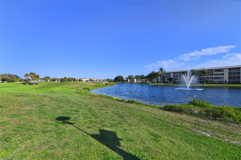 Image 52 of 65 For 2901 Victoria Cir  M4