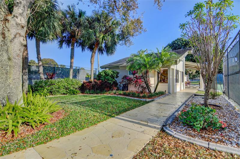 Image 56 of 65 For 2901 Victoria Cir  M4