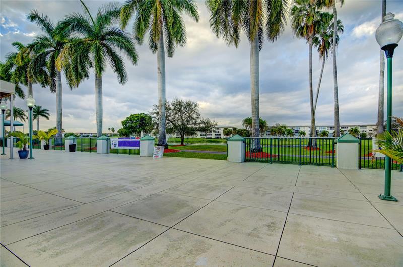 Image 7 of 65 For 2901 Victoria Cir  M4