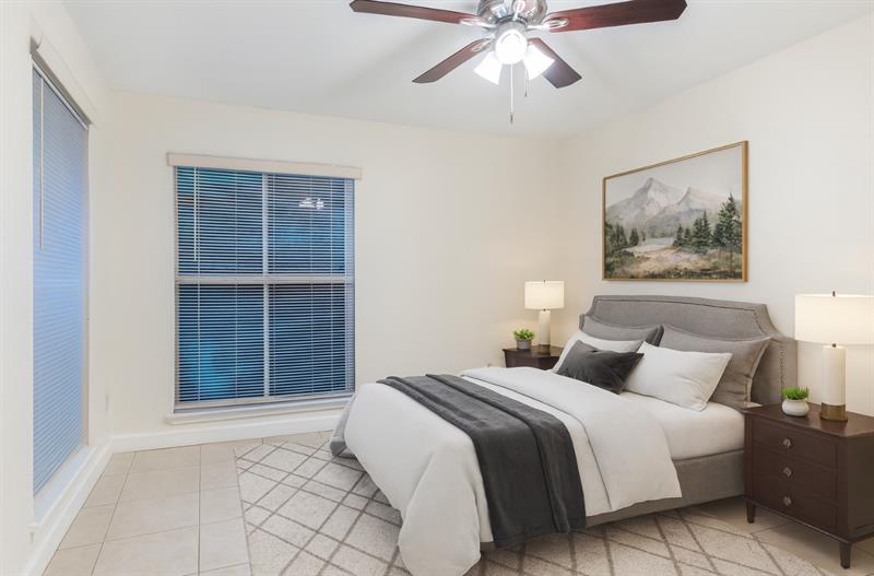 Image 13 of 31 For 875 Riverside Dr  717