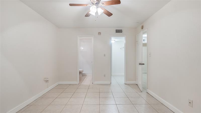 Image 17 of 31 For 875 Riverside Dr  717