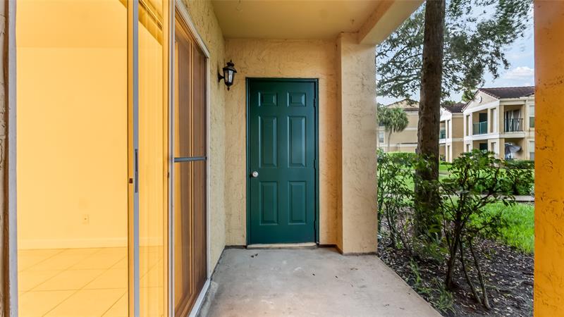 Image 3 of 31 For 875 Riverside Dr  717