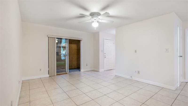 Image 5 of 31 For 875 Riverside Dr  717