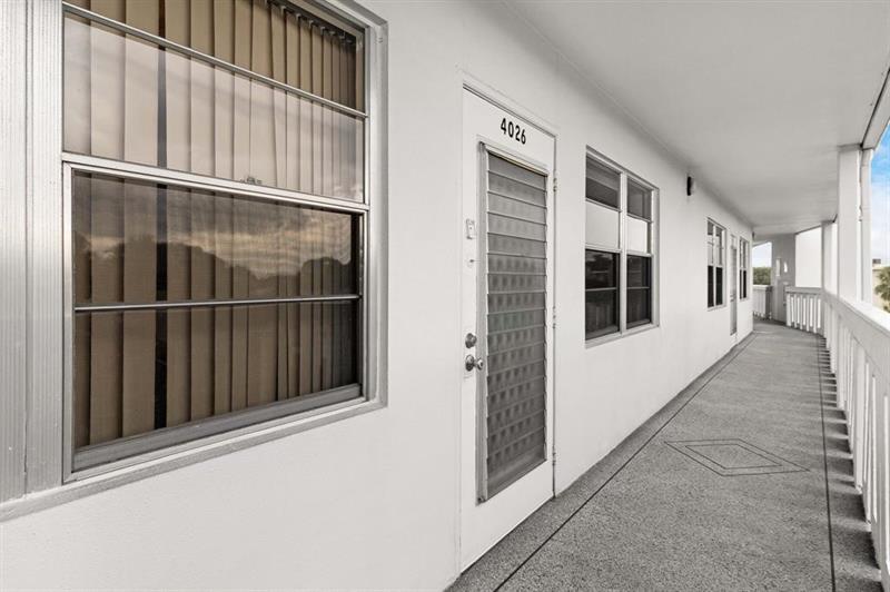 Image 10 of 100 For 4026 Ventnor H Ct  4026