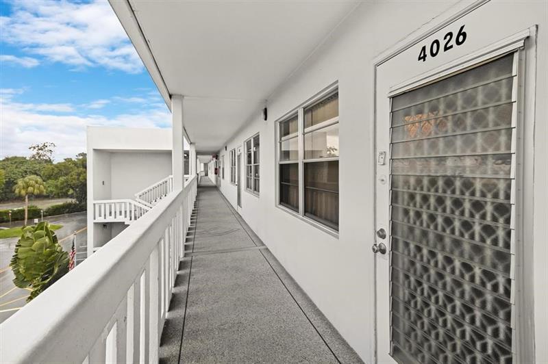 Image 11 of 100 For 4026 Ventnor H Ct  4026