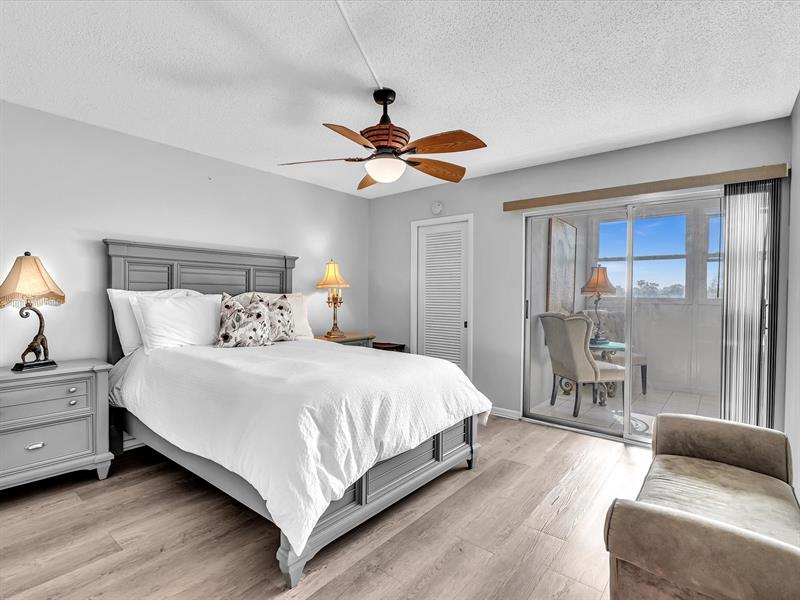 Image 36 of 100 For 4026 Ventnor H Ct  4026