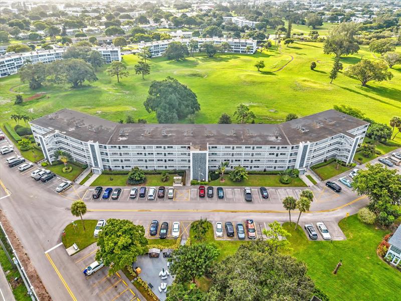 Image 55 of 100 For 4026 Ventnor H Ct  4026