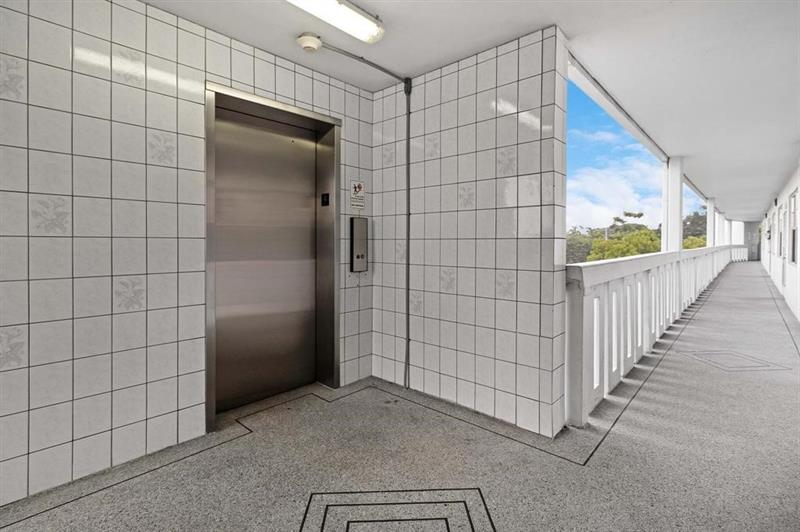 Image 9 of 100 For 4026 Ventnor H Ct  4026