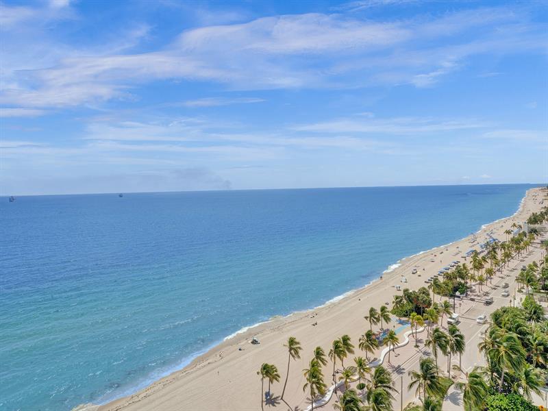 Image 17 of 39 For 209 Fort Lauderdale Beach Blvd  17g