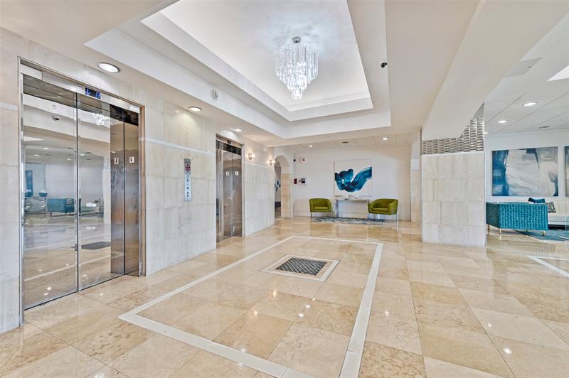 Image 31 of 39 For 209 Fort Lauderdale Beach Blvd  17g