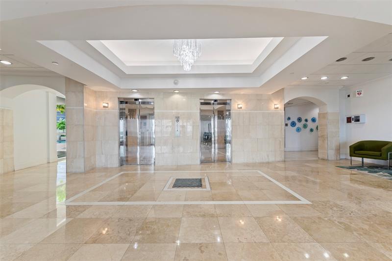 Image 33 of 39 For 209 Fort Lauderdale Beach Blvd  17g