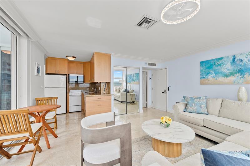 Image 6 of 39 For 209 Fort Lauderdale Beach Blvd  17g