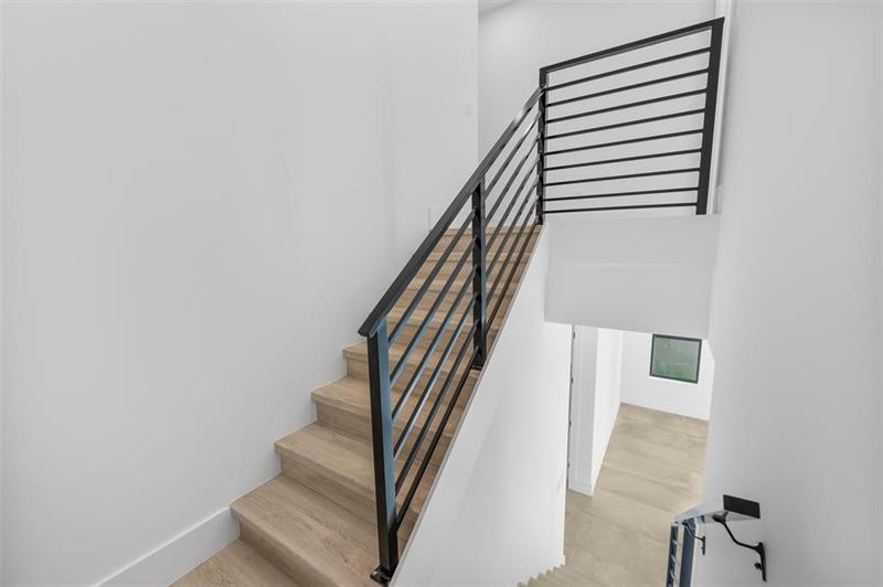 Image 14 of 36 For 3298 15th Ave