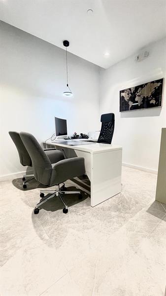 Image 12 of 16 For 2980 Ne 207th St.  609